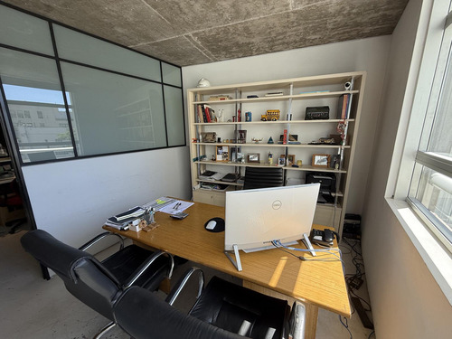Oficina En Venta En Colegiales