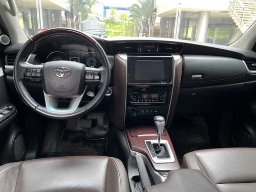 Imagem 11 de 15 de Toyota Hilux Sw4 4.0 Srx 4x4 7 Lugares V6 24v Gasolina 4p 20