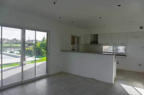 Imagen 15 de 27 de Venta, Casa, El Canton, Barrio Norte, Lote Al 100