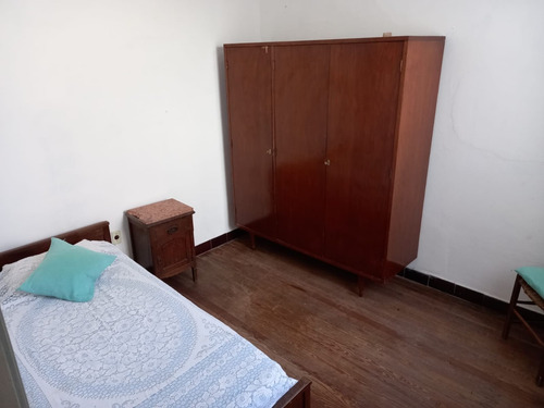 Imagen 10 de 14 de Casa De Altos Al Frente Con Balcón Y Azotea De Uso Exclusivo