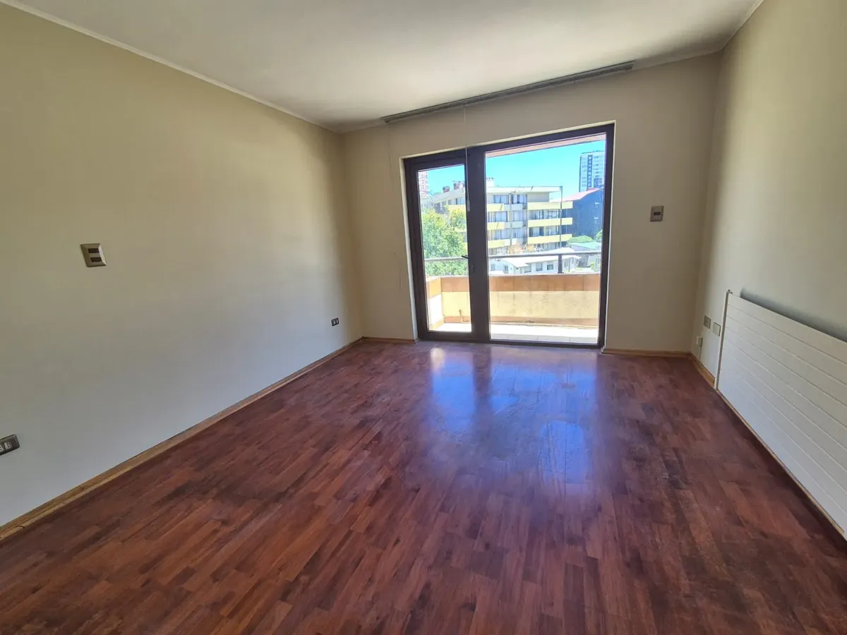 Imagen 2 de 18 de Arriendo Depto 130 M2 Cerca De La Universidad De Concepción.