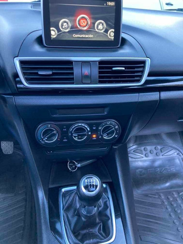 Imagen 14 de 15 de Mazda 3 2016 2.0 I Touring Mt