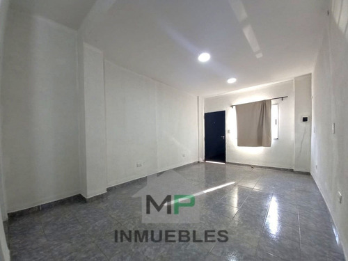 Imagen 3 de 7 de Alquiler Monoambiente En Planta Baja