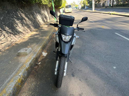 Honda Xre 300. 2023. Excelentes Cond. Único Dueño. Serv Agen