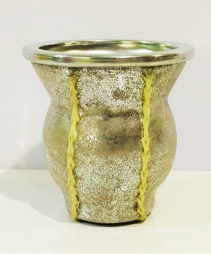Imagen 1 de 2 de Venta Mate Argentino Vidrio Templado Forrado En Cuero #71