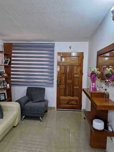 Bella Casa Remodelada En Los Jarales San Diego Rp