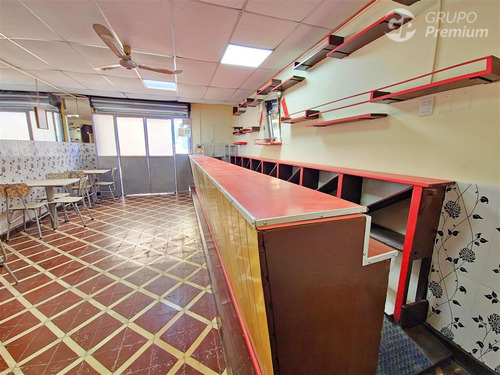Local 65m2 En Arriendo Con Permiso De Alcoholes