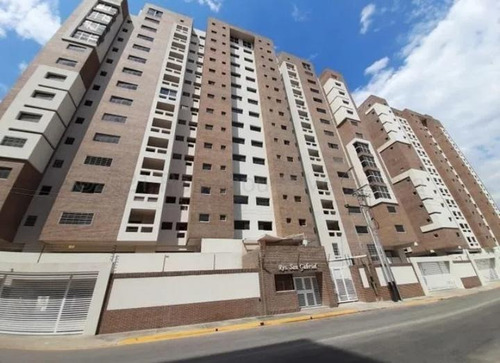 Imagen 1 de 14 de Apartamento En Venta En Res. San Gabriel 04141493528