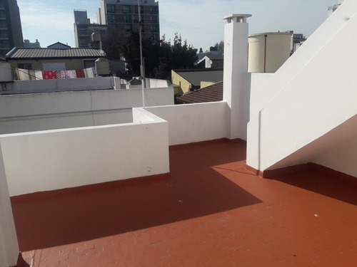 Imagen 12 de 14 de Alquiler. Casa Grande Dos Pisos Con Garage En Santos Lugares