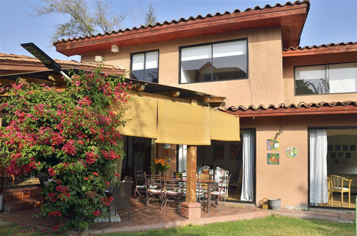 Casa En Venta De 5 Dorm .san Carlos Apoquindo Las Condes