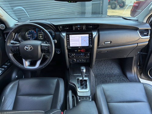 Toyota Hilux SW4 2.8 Srx 177cv 4x4 7as At