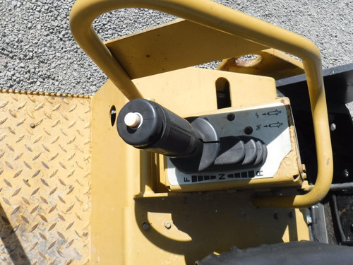 Imagen 9 de 12 de Compactador Caterpillar Cb-433e Año 2006 Folio 15144