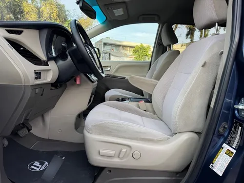 Toyota Sienna 3.5 Xle At