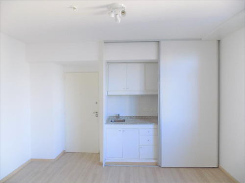 Imagen 24 de 30 de Venta Oficina 2 Amb San Nicolas Centro Luminosa Baño Completo
