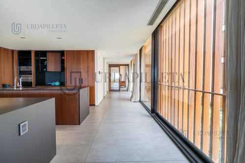 Apartamento En Venta En Punta Del Este, The Colette. amoblado.