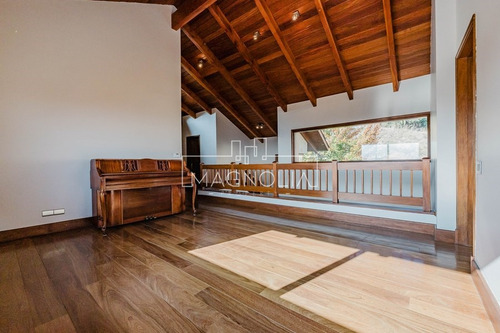 Casa En Arriendo De 5 Dorm. En Lo Barnechea