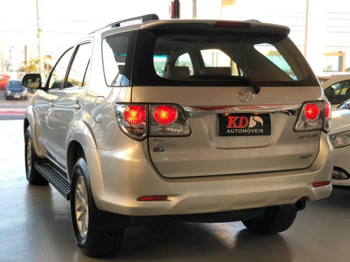 Toyota Hilux Sw4 Srv 4x4 At