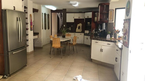 Imagen 6 de 12 de Casa Venta La Lagunita Country Club 22-9015 Caro Fermoso 0424 2083128
