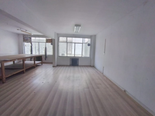 Imagen 3 de 8 de Oficina - Taller - Consultorio - Estudio - Alquiler - Centro - Monserrat