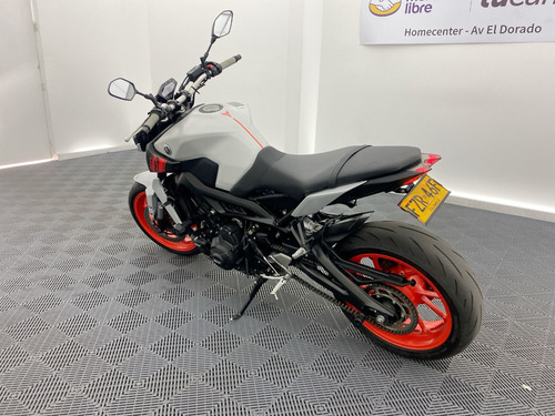 Imagen 5 de 25 de Yamaha Mt09