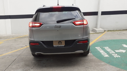 Imagen 8 de 15 de Jeep Cherokee 2017 Limited Plus