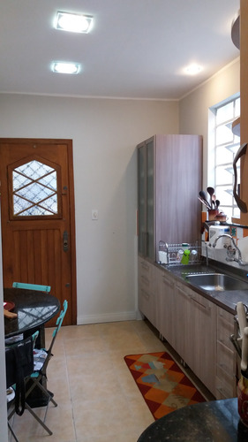 Casa Em Rio Branco Com 4 Dormitórios - Pj3032
