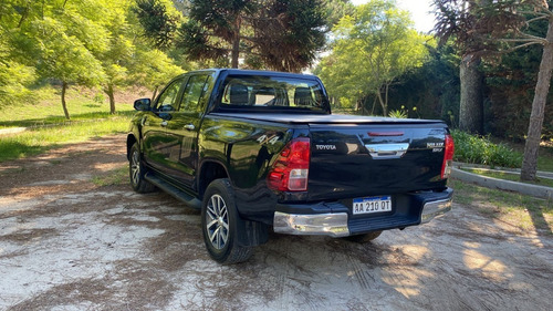 Toyota Hilux 2.8 Cd Srx 177cv 4x4