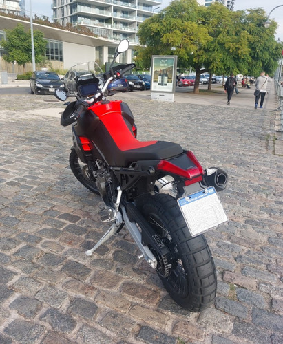 Imagen 3 de 10 de Aprilia Tuareg 660