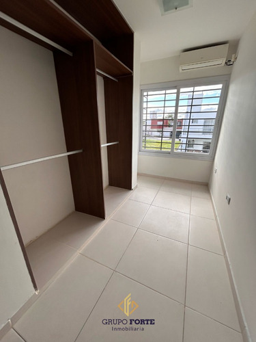 Duplex En Venta, Barrio Nuevo Urca