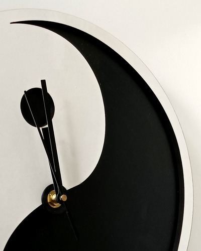 Reloj De Pared De Madera Analógico Diseño Shangai 30x30