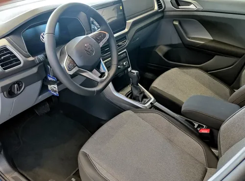 Volkswagen T-Cross TRENDLINE 1.0 TURBO AT ST