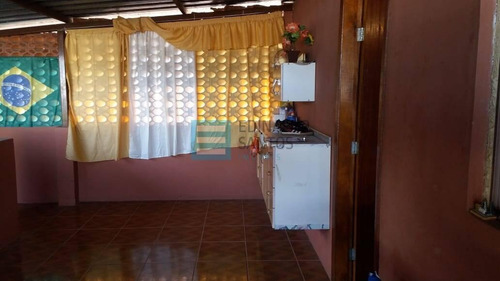 Imagem 7 de 15 de Edinaldo Santos - Casa De 2/4 Com Terraço Coberto E 3 Vagas De Garagem - 961