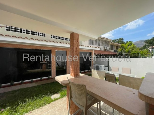 En Alquiler Casa En Urb El Castaño #25-14338 Rm