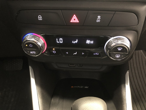 Chevrolet Montana 1.2 T Premier At