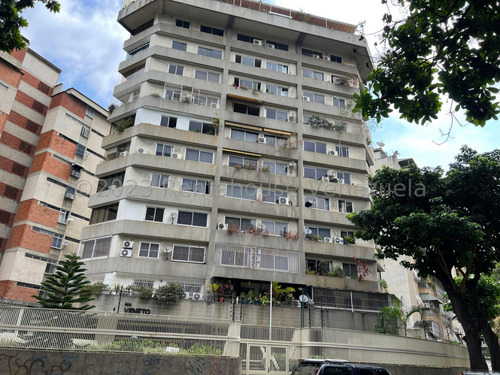 Ss: Vende Apartamento 24-1378 En El Bosque De 142 M2