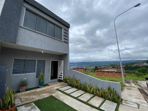 Imagen 9 de 24 de Moderna Casa En Venta De Oportunidad