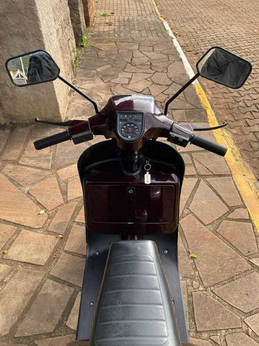 Imagem 11 de 12 de Piaggio Vespa Px200