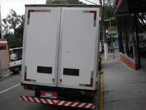 Imagem 4 de 11 de Hyundai Hr Hdb 2013 Baú Facchini