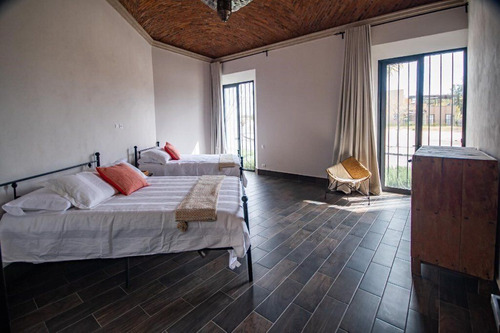 En Venta Casa De Lujo Con 3 Recámaras Y Amueblada En San Miguel