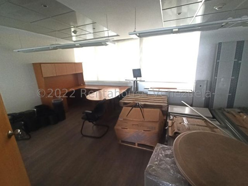 Imagen 2 de 14 de Oficina En Alquiler Los Palos Grandes 22-23730 Renta House Los Samanes