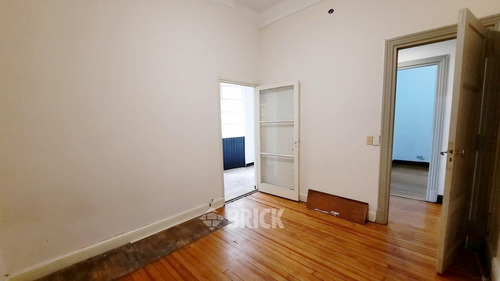 Piso C/dep En Juan D. Peron Y Av. Callao - Fte Y Cfte 150 M2 2 Bcones T/sol Apto Prof D/entrada