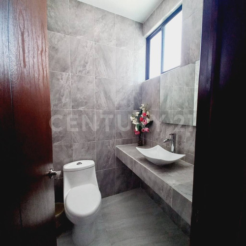 Casa En Venta Con Jardín Y Alberca En Atlixco, Puebla.