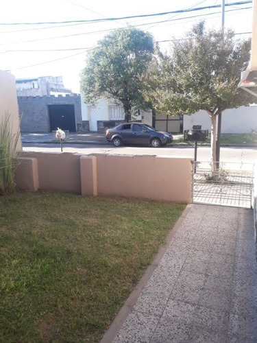 Imagen 5 de 14 de Casa En Venta En Lanus Oeste