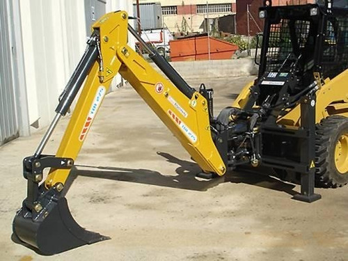 Imagen 14 de 19 de Brazo Retro Fijo Hidrobull - Accesorio Minicargadora Bobcat