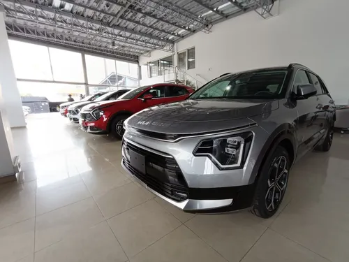 Kia Niro Hibrida Zenith Modelo 2026, Entrega Inmediata, Bono