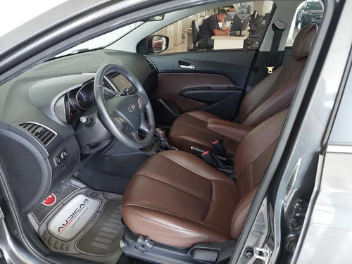 Imagem 7 de 12 de Hyundai Hb20 1.6a Prem 2016