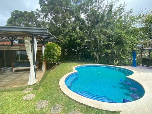 Casa En Venta En La Lagunita Country Club 3h- 5b- 4p