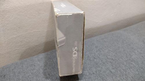 Imagen 4 de 6 de Caja Vacía De Consola Nintendo Ds Lite Gris