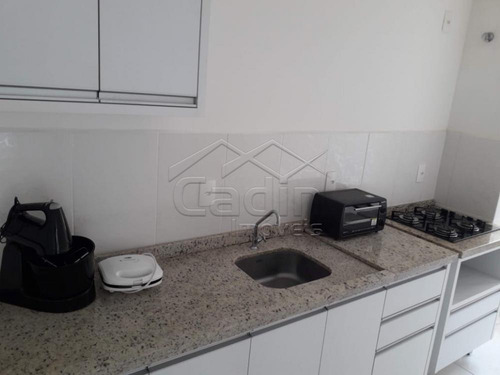 Imagem 4 de 10 de Apartamentos - Ref: V681
