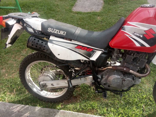 Susuky Dr 200 Modelo 2012